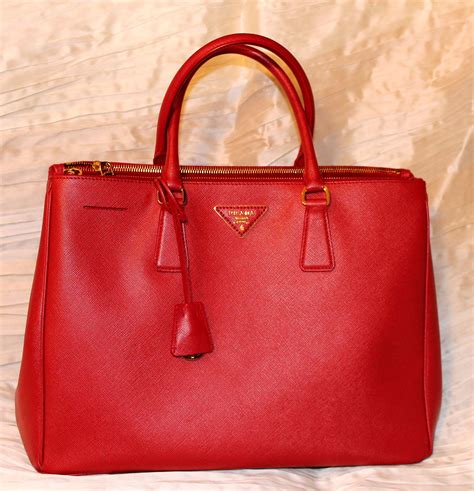 borsa rossa prada|borsa prada outlet online.